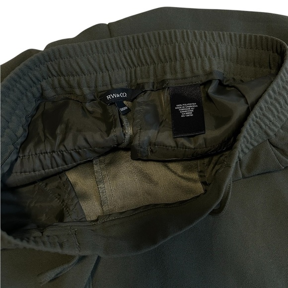 Olive Green Men's Pants - Picture 3 of 4